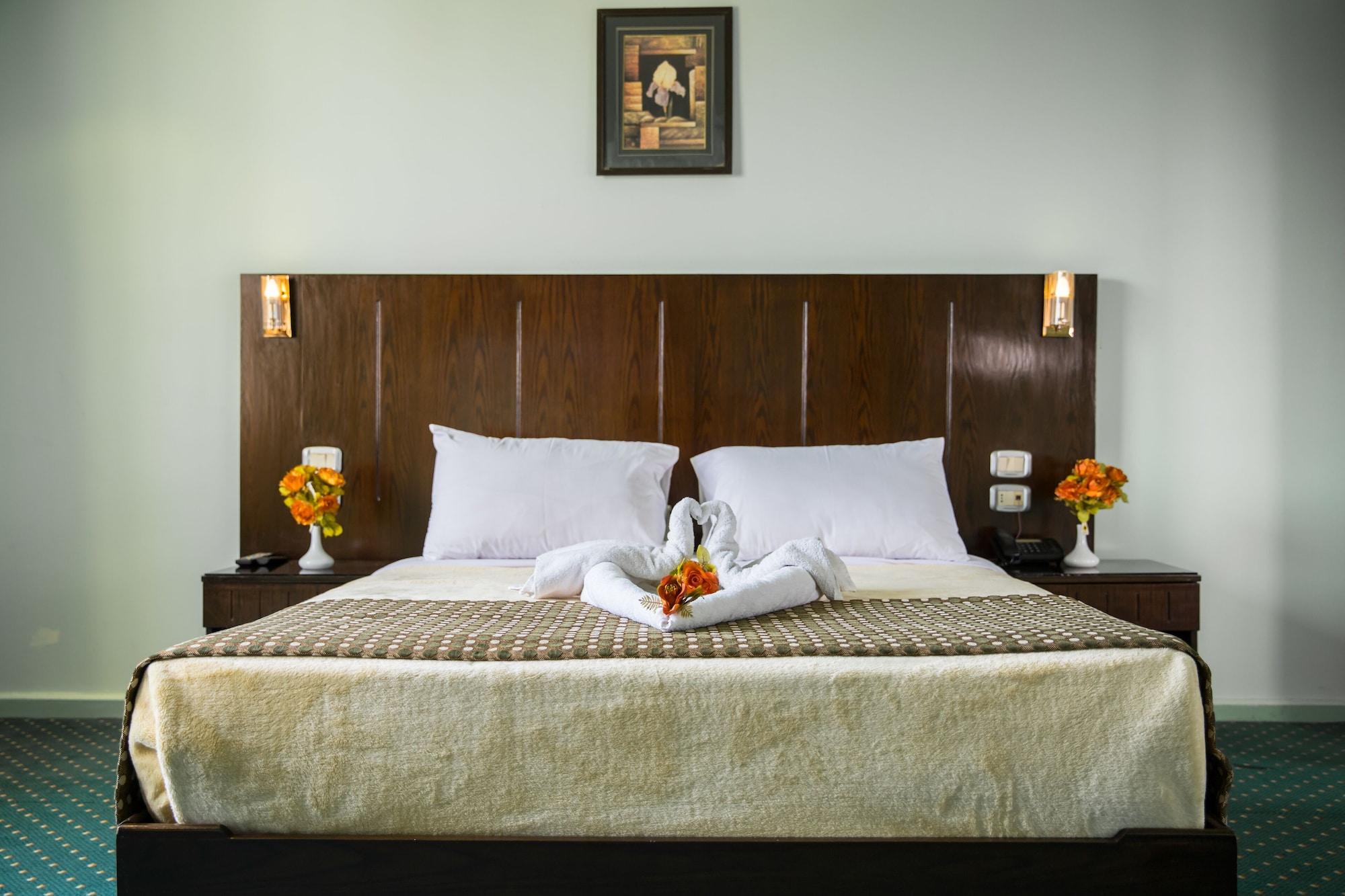 Swiss Inn Hotel Mohandeseen Giza Eksteriør bilde